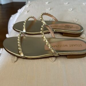 Stuart Weitzman metallic gold sandals, pearl detail, 8.5M, beautiful sandals!!